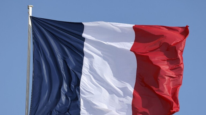 فرنسا تدعو مواطنيها في دول الساحل لاتخاذ أعلى درجات الحذر